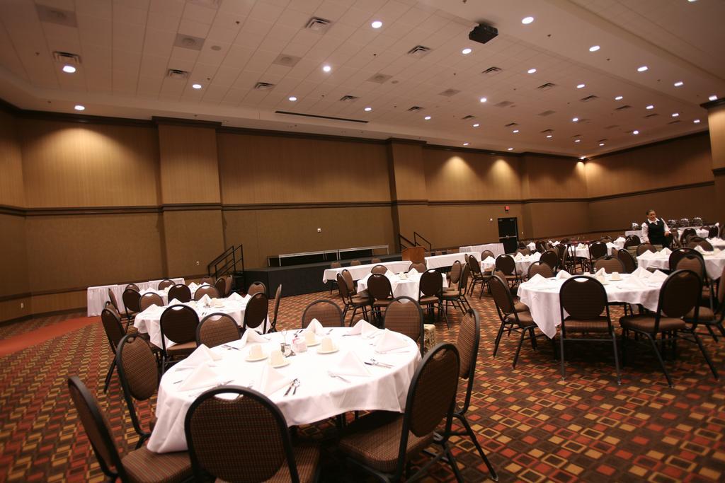 Fun City Resort Hotel Burlington Buitenkant foto